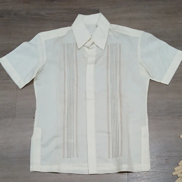 Men's Buttom Down Shirt - Picture 1 of 2